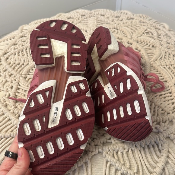 Adidas shoes - Picture 4 of 4